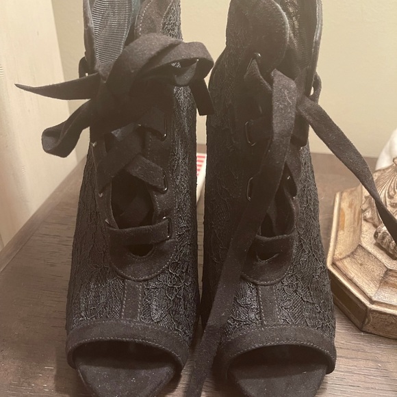 Nine West bootie black size 9 - Picture 3 of 4